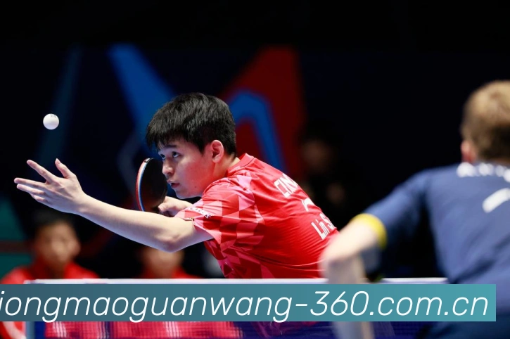 罗比福勒足球传奇之路从天才射手到英超锋线标杆的荣耀与挑战-深度解析 罗比福勒足球传奇之路从天才射手到英超锋线标杆的荣耀与挑战-深度解析